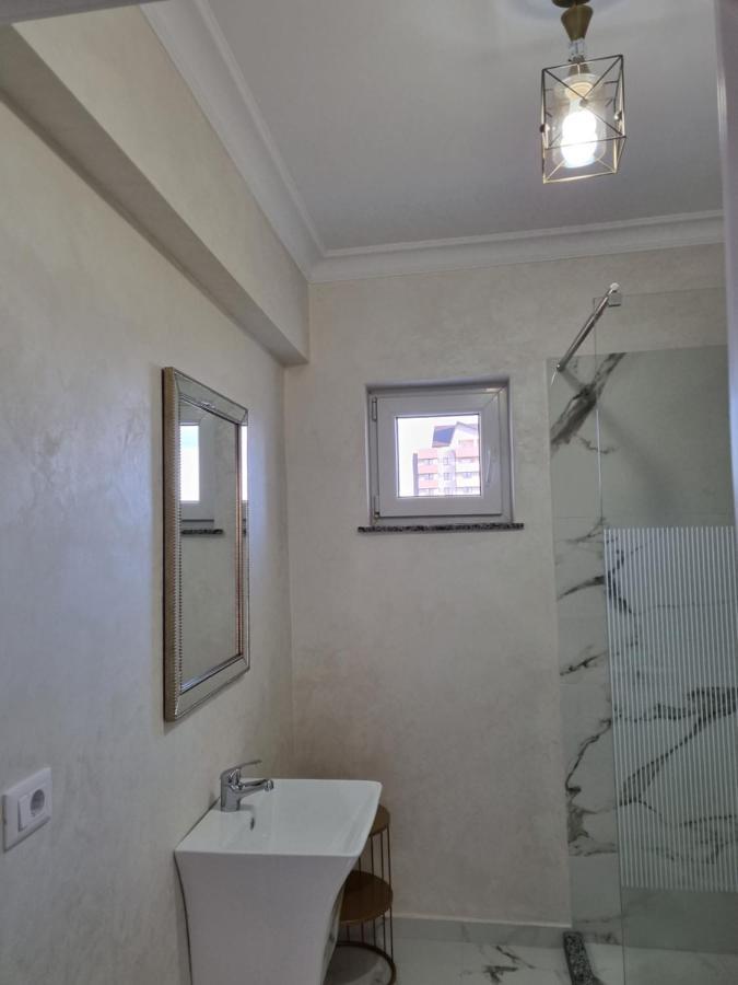 טרגו ניאמץ Tesa Boutique Hotel מראה חיצוני תמונה